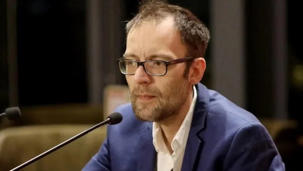 «Σαν τις ψυχρολουσίες στα μεσαιωνικά φρενοκομεία! Ιδού η...» - Η ανάρτηση όλο νόημα του Αύγουστου Κορτώ για το περιστατικό στον Ωρωπό 