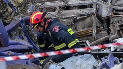 Τέμπη: Στους 57 οι νεκροί - Τι ανέφερε η εκπρόσωπος της Αστυνομίας