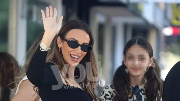 Αγνώριστη η Μπέττυ Μαγγίρα 32 χρόνια πριν - Αδημοσίευτο φωτογραφικό υλικό της ως Σταρ Θράκης το 1991