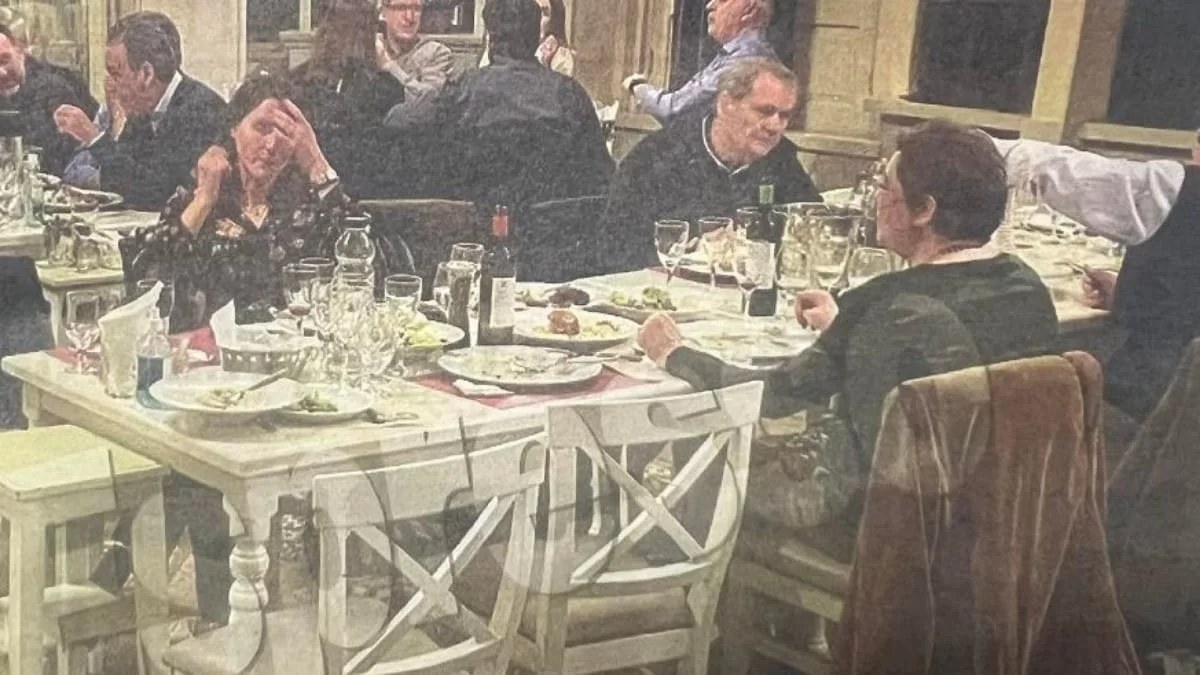 Εθνικό πένθος - εικόνες ντροπής: Οι γιατροί στη Λάρισα πάλευαν με τραυματίες από τα Τέμπη ενώ ο Π.Ι.Σ Δράμας έτρωγε μεζεκλίκια σε πολυτελές ξενοδοχείο
