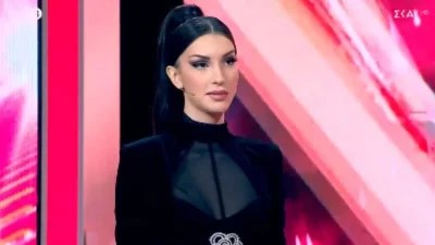My style rocks: «Μια πολύ φτηνή απομίμηση...» - Το νέο ''καρφί'' της Βασιλικής στη Χριστιάννα Καρνέζη