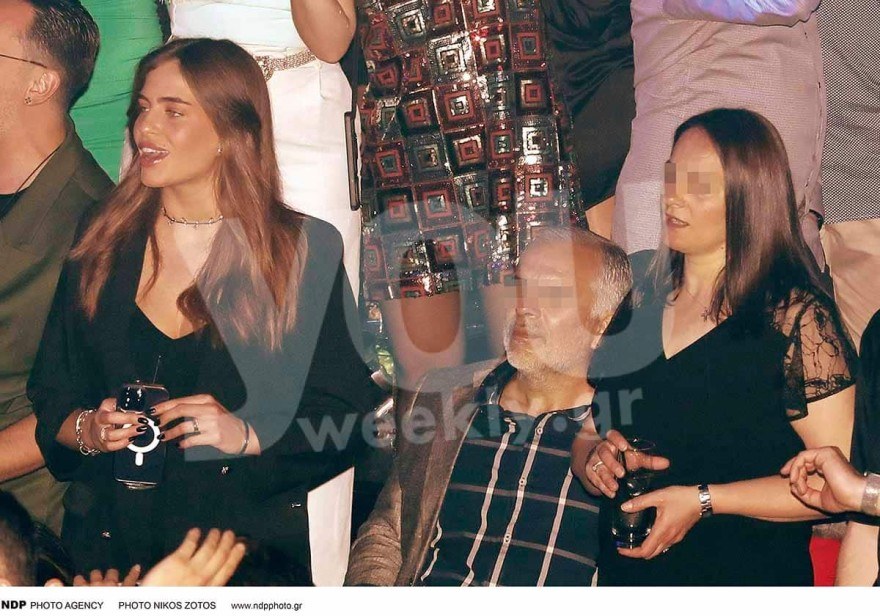 Πρώτο τραπέζι πίστα στο Fantasia μαζί με τους γονείς της - Η εμφάνιση της σύντροφου του Νίκου Οικονομόπουλου, Ασημένια Καμτσή
