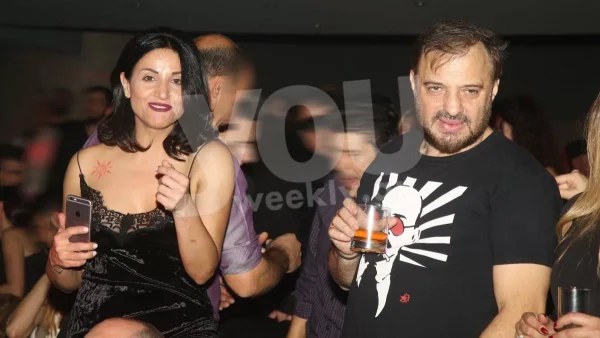 Ξανά μαζί ο Χρήστος Φερεντίνος και η Σοφία Παυλίδου - Για τσιπουράκι σε ταβερνάκι! Η φωτογραφία από την έξοδό τους