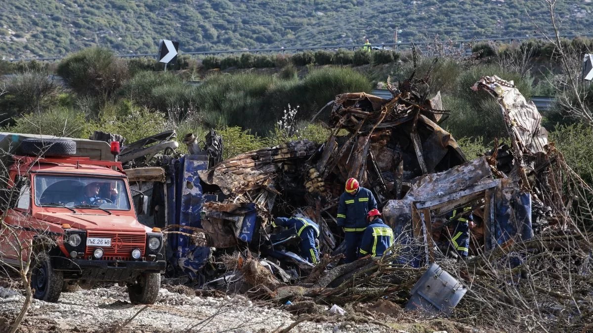 Τέμπη: Η πολύωρη απολογία του σταθμάρχη - Οι κατηγορίες που αντιμετωπίζει για την τραγωδία