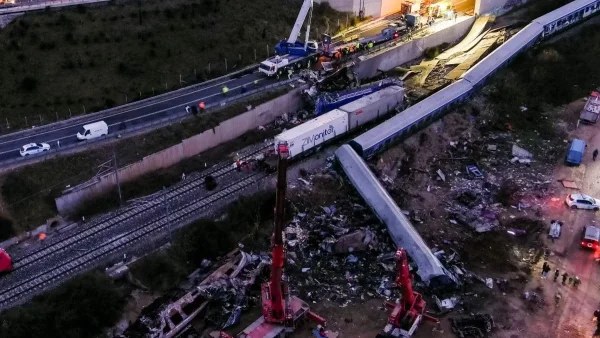 Τέμπη: «Υπάρχουν Άγγελοι» - Σκυλί έσωσε τη ζωή δύο φοιτητών