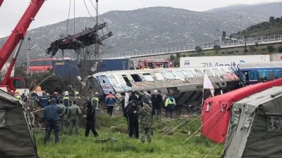 Τραγωδία Τέμπη: Ανάμεσα τους παιδί 6,5 ετών - Οι λίστες με τα ονόματα των επιβατών που νοσηλεύονται