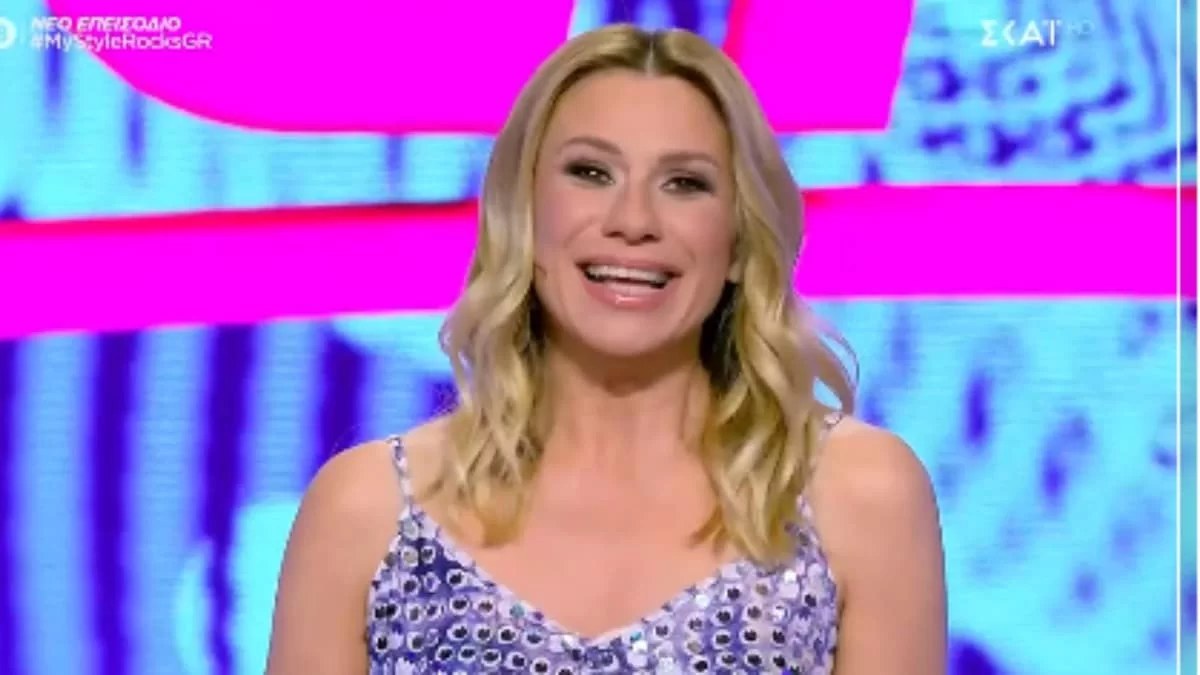 My style rocks: «Απολαύστε υπεύθυνα!» - Άναυδη η Κατραβάτου με το μαύρο, μακρύ φόρεμα της Ηλιάνας Παπαγεωργίου