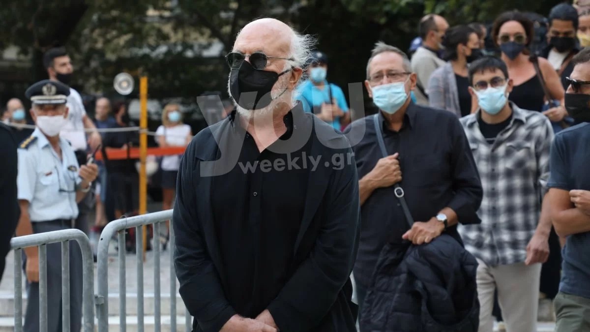 «Χρόνια πολλά. Είμαι...» - Η 1η ανάρτηση του Διονύση Σαββόπουλου μετά το εξιτήριο από το νοσοκομείο
