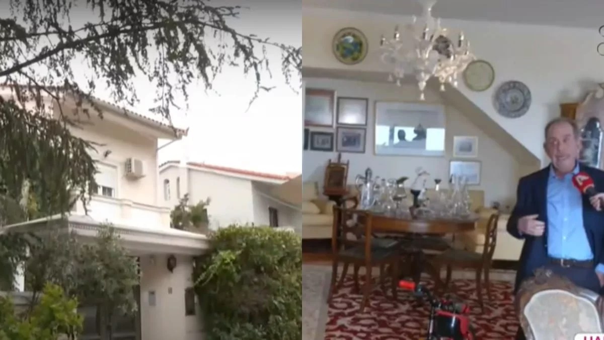 Τεράστιο και γεμάτο πίνακες, ταμπούρλα, μαγκούρες κι όχι μόνο - Το ιδιαίτερο σπίτι του Ηλία Μαμαλάκη στον Διόνυσο