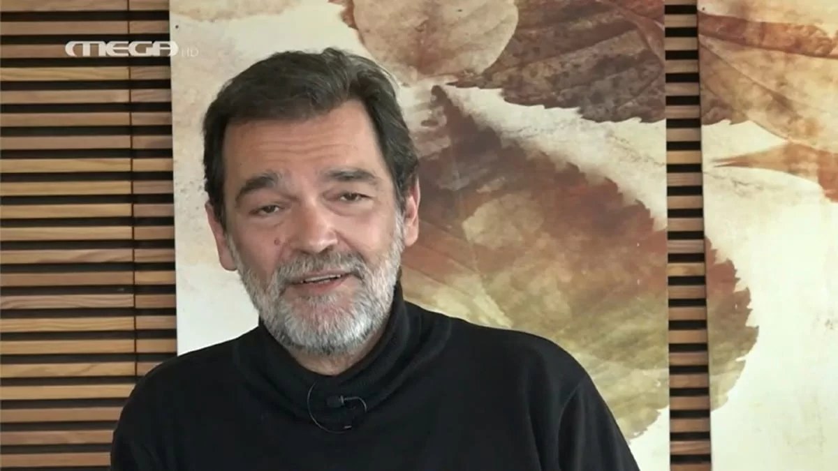 «Περί ορέξεως, κολοκυθόπιτα...» - "Κόλαφος" ο Κωνσταντίνος Καζάκος για τα αρνητικά σχόλια για την μεγάλη διαφορά ηλικίας με την σύντροφό του