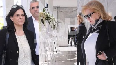 Έστειλαν στεφάνια η Βαρδινογιάννη και η Τρέμη - Βαρύ το κλίμα στην κηδεία του Γιώργου Μπόμπολα