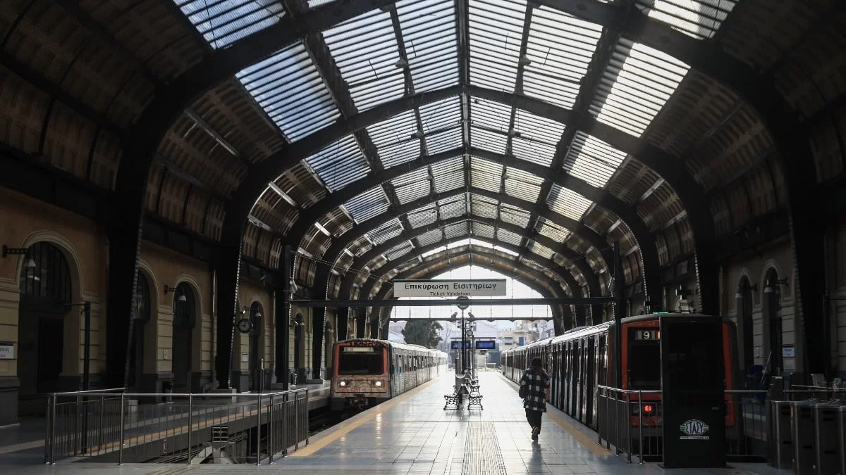 Προσοχή μη μπερδευτείτε - Τι θα ισχύσει με τα ωράρια των ΜΜΜ το Πάσχα