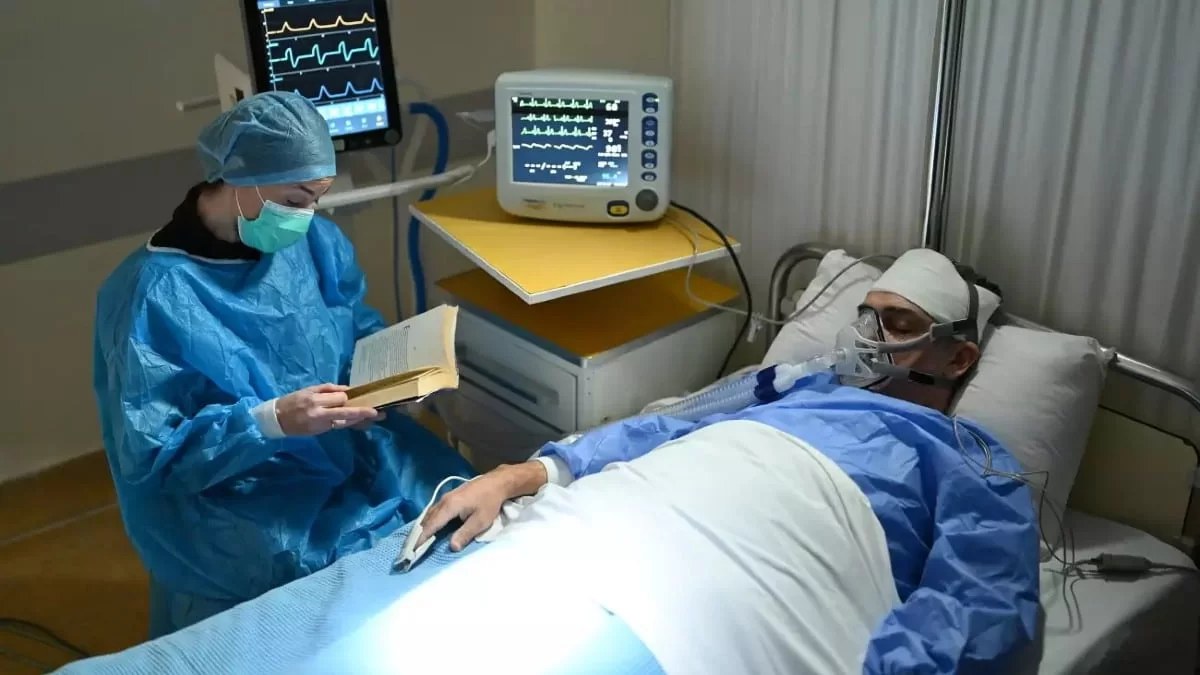 Σασμός: Κλινική ύπνωση στον Αντώνη! Η σοκαριστική σκηνή στο δωμάτιο του νοσοκομείου πριν παιχτεί στην τηλεόραση!