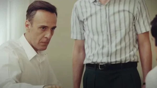 Ο Παράδεισος των κυριών (18/5): «Έχουμε προικοσύμφωνο! Θα σας πάρω το σπίτι» - Ο Δημητράκης το φτάνει στα άκρα εξαιτίας της εγκυμοσύνης