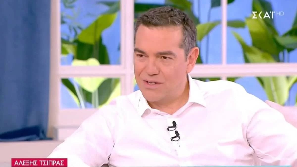 «Αν είναι φίλος του Κυριάκου Μητσοτάκη ένας λόγος παραπάνω...» - Η απάντηση του Τσίπρα στο σάλο με τις δηλώσεις του Σαββόπουλου