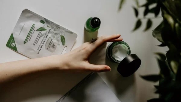 Η beauty editor του Youweekly.gr απαντά σε 4 ερωτήσεις