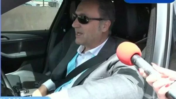 «Επαναλαμβάνω! Είναι πολύ σοβαρές οι...» - Η αντίδραση του Δημήτρη Οικονόμου στα "καρφιά" της Ντόρας Κουτροκόη