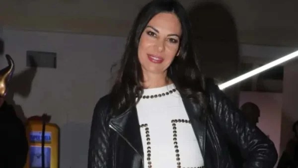 "Κόλαφος" η Εύη Βατίδου - «Είναι δυνατόν να πάρω την άδεια του πρώην συζύγου μου για να κατέβω στις εκλογές;»