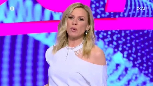 My Style Rocks: Η Κατερίνα Καραβάτου καλωσόρισε την νέα παίκτρια - Αντιδράσεις με το φόρεμά της