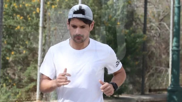 Πάνος Βλάχος: Σε σχέση με ηθοποιό της σειράς Παράδεισος των κυριών - Τα "καυτά" φιλιά και οι αγκαλιές