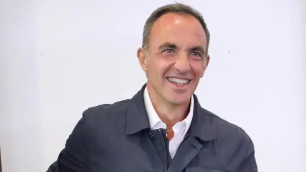 «Αλιάγας ντροπή!»: Θύελλα αντιδράσεων στο Twitter με τον πασίγνωστο παρουσιαστή - Τι συνέβη