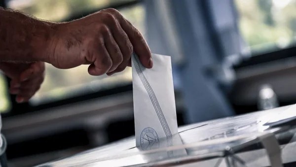 Εκλογές 2023: Βγήκε η πρώτη διαρροή - Ανατροπή στα ποσοστά ΝΔ και ΣΥΡΙΖΑ