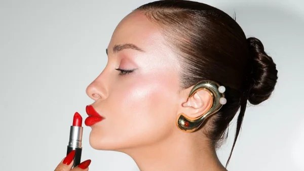 M·A·C x Eleni Foureira: Μια ανατρεπτική συνεργασία μακιγιάζ ξεκινά!