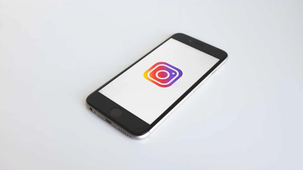 Η «Barbie της Tv» : Ποια είναι τελικά η influencer του instagram που έκρυψε 350.000 ευρώ από την Εφορία;