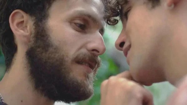 Maestro: Χαμός με την φωτογραφία που δημοσιεύθηκε στο instagram της σειράς κατά την διάρκεια του Athens Pride 2023