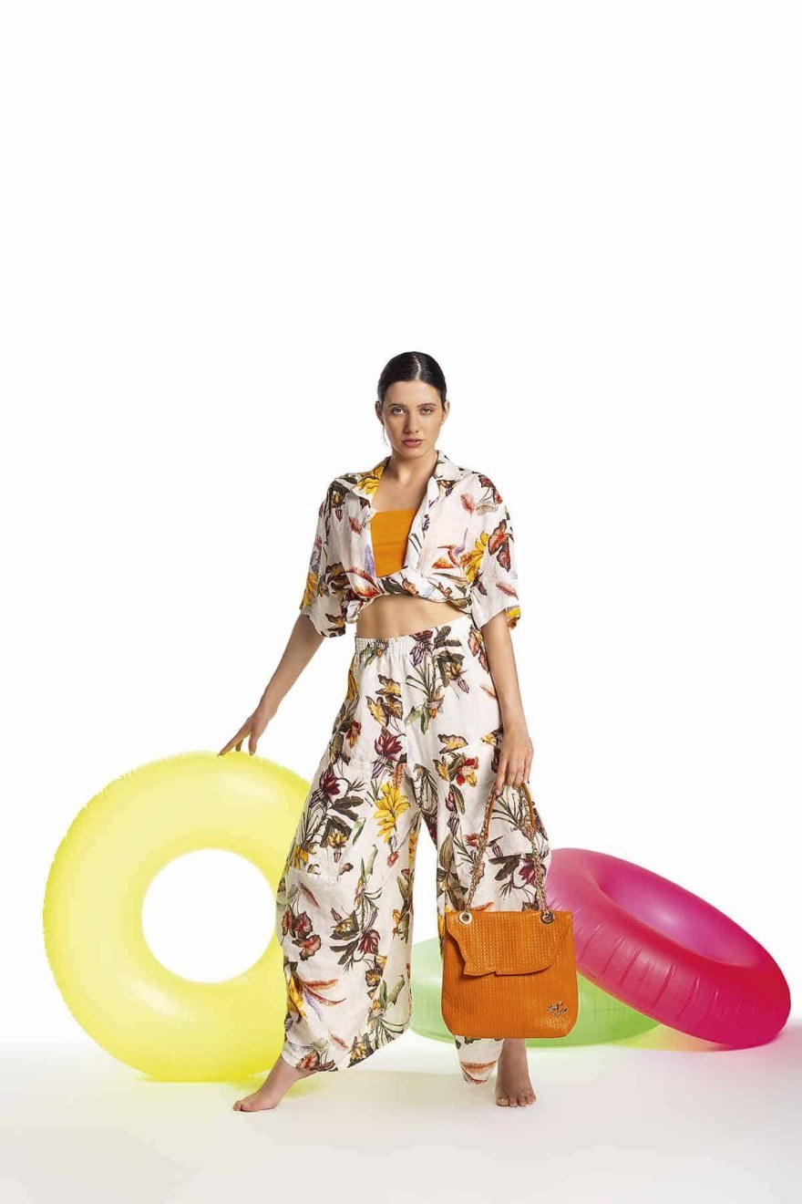 Τα πιο trendy twin-sets και αξεσουάρ της σεζόν για σούπερ στιλάτες καλοκαιρινές εμφανίσεις!