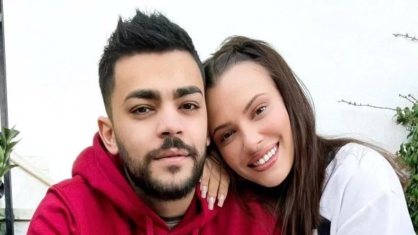 Λίγο πριν ανέβουν τα σκαλιά της εκκλησίας - Στιγμές ευτυχίας για της Λάουρα Νάργες & το Χρήστο Σαντικάι