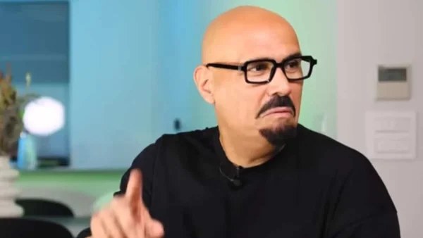 GNTM: «Κάποια meetings ήταν έντονα! Με τη Βίκυ δεν είμαστε φίλοι, δεν μιλάμε» - Όλο το παρασκήνιο πίσω από τη συμμετοχή του Σκουλού στο show
