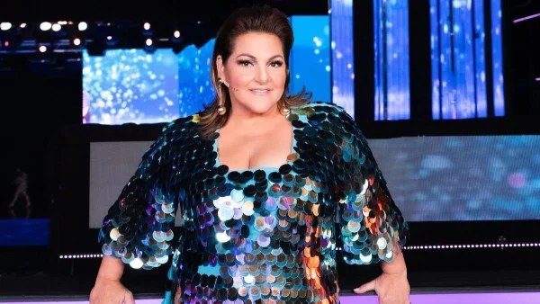 «Βίκυ μου είσαι εσύ;» - Θύελλα αντιδράσεων κάτω από φωτογραφία της Σταυροπούλου και η αποστομωτική απάντησή της
