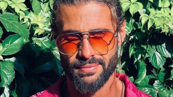 «Πενθώ, με έχει κάνει unfollow» - Αυτή είναι η γνωστή ξανθιά δημοσιογράφος που έσβησε από το instagram ο Κωνσταντίνος Βασάλος