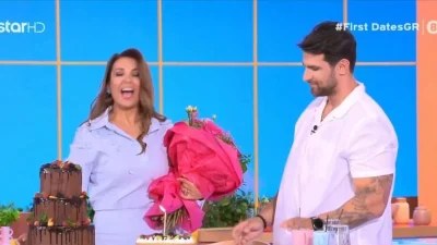 Γενέθλια στο πλατό του BreakfastStar για την Ελένη Χατζίδου - Οι 2 τούρτες έκπληξη και η ροζ ανθοδέσμη