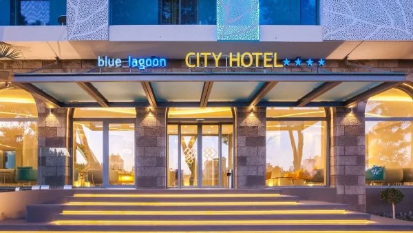 Blue Lagoon City Hotel: Ζεστή φιλοξενία στην καρδιά της Κω!