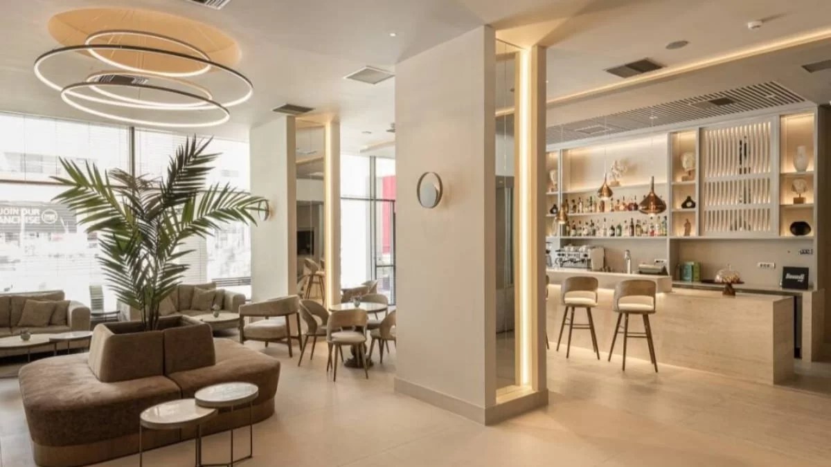 Κορυφαία Business & Leisure διαμονή στο εξαιρετικό ανακαινισμένο Holiday Inn Thessaloniki