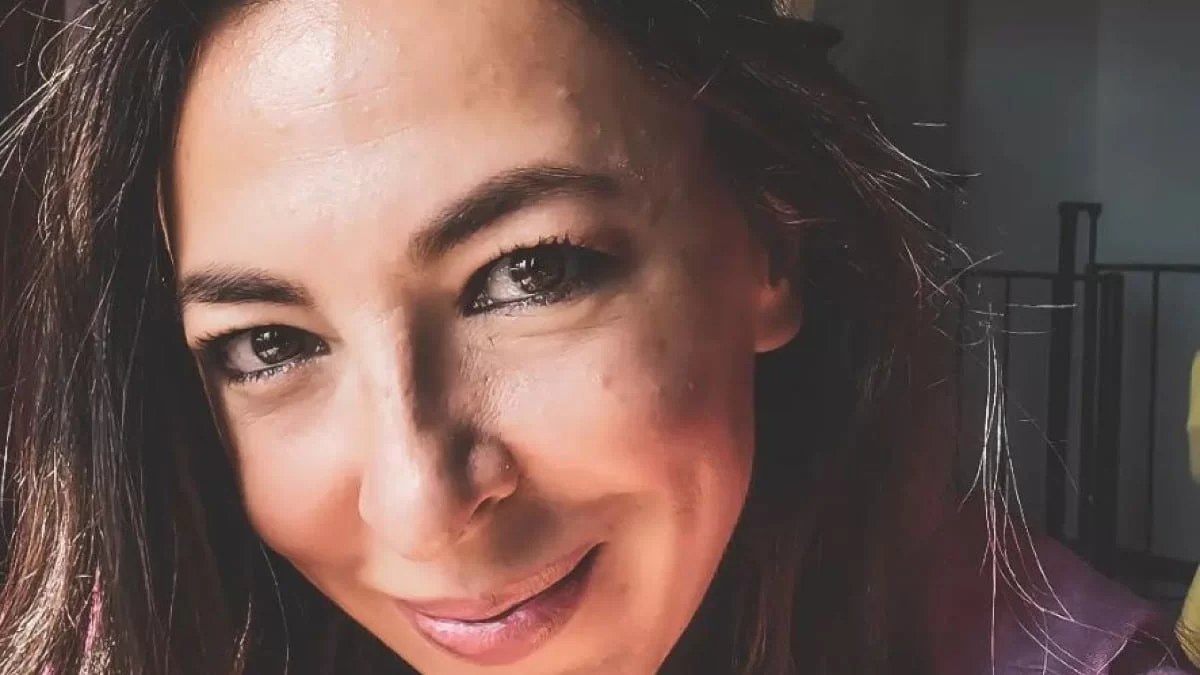 Αλίκη Κατσαβού: «Μου λείπει το χιούµορ του και η θετική του σκέψη» - Οι δηλώσεις της για τον Κώστα Βουτσά