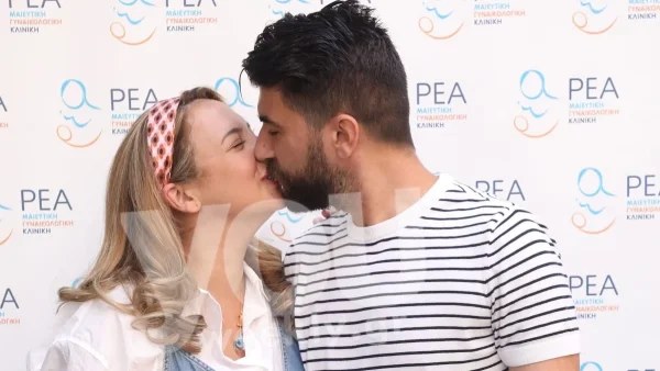 Η πρώτη φωτογραφία αγκαλιά με το νεογέννητο γιο τους - Πανευτυχής η Κλέλια Πανταζή και ο Λευτέρης Τσάκαλος