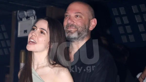 Η πρώτη επίσημη έξοδος του Λάγιου με την 23χρονη σύντροφό του - Τα καυτά φιλιά στο στόμα όλο το βράδυ