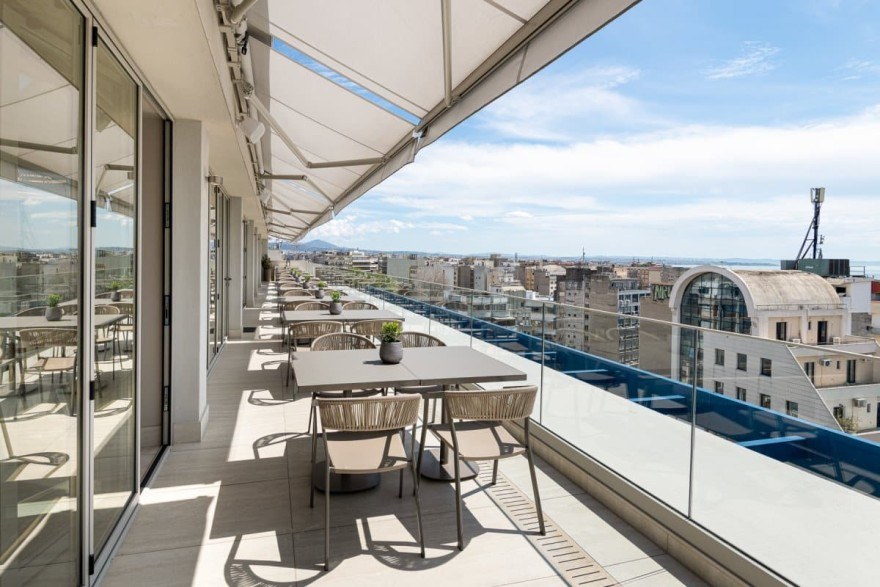 hollidy inn level 9 view