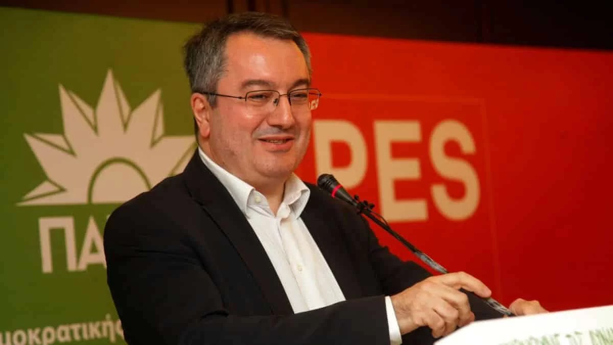 Θρήνος για τον Ηλία Μόσιαλο - Έχασε την μητέρα του