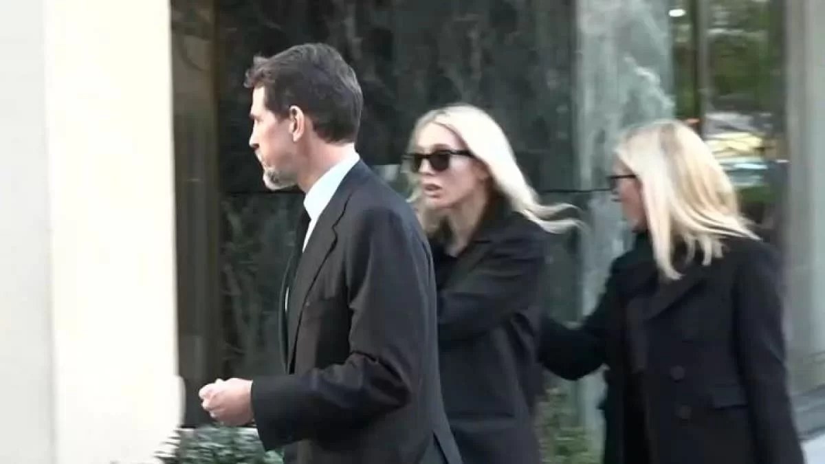 Δεν φτάνουν ούτε 10 μισθοί για ένα τετραγωνικό τους μέτρο - Πόσο κοστίζουν τα σπίτια που αναζητούν ο Παύλος και η Μαρί Σαντάλ στην Αθήνα