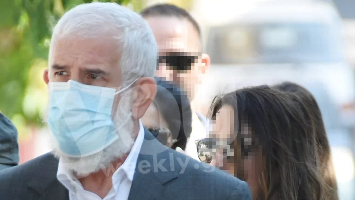 Σε δύσκολη οικονομική θέση ο Πέτρος Φιλιππίδης -  Πόσα χρήματα θα παίρνει από τις επαναλήψεις του 50-50