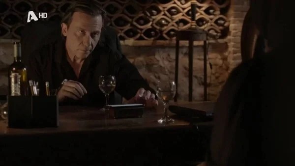 Σασμός: «Καλό ψόφο και σύντομα» - Θύελλα οργής στο twitter για τη σκηνή της Καλλιόπης με τον Φαρμάκη