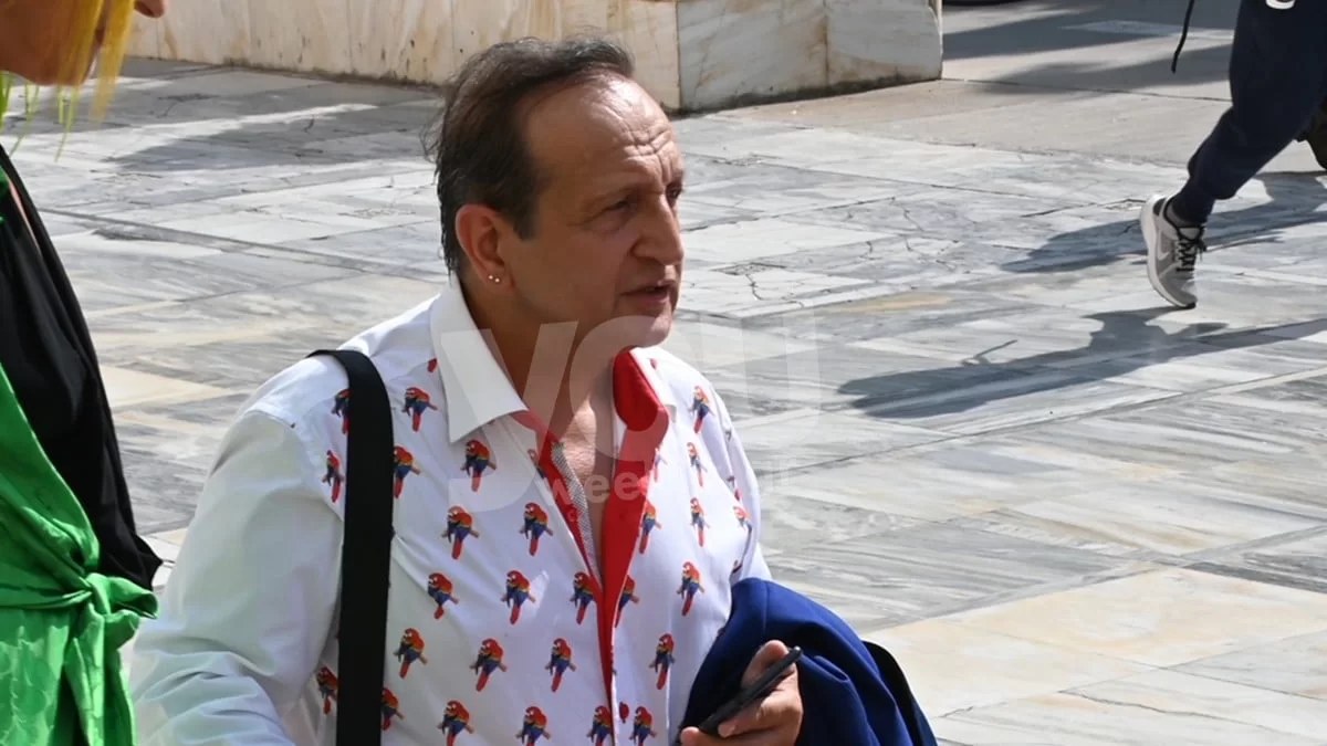 «Άσχετα με τα ύποπτα, υποκινούμενα κακεντρεχή σχόλια υποκριτών ψευτοσεμνότυφων...» - Ξέσπασε ο Σπύρος Μπιμπίλας μετά την κατακραυγή για το πουκάμισο