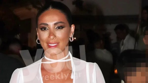 Με λευκή διαφάνεια στα σοκάκια της Μυκόνου - Η πρώτη επίσημη έξοδος της Βαλέριας Χοψονίδου με το σύντροφό της