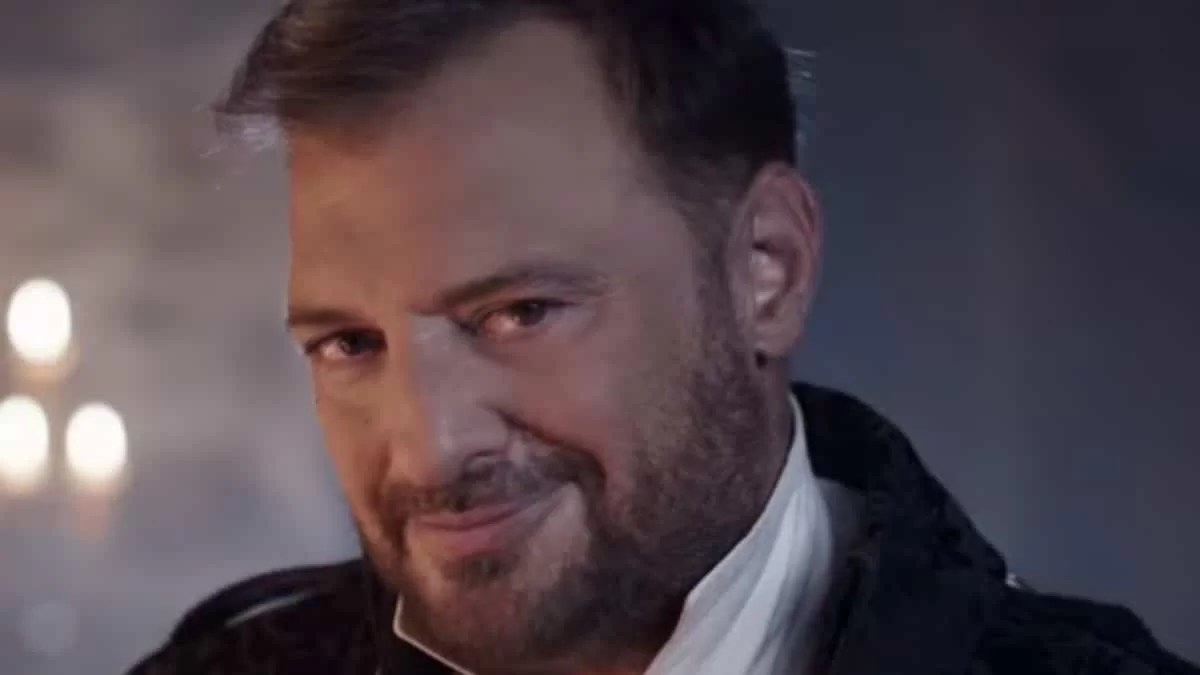 Κυκλοφόρησε το επίσημο trailer για το ''Μονομάχο'' - Με ιδιαίτερη στολή ντυμένος ο Χρήστος Φερεντίνος