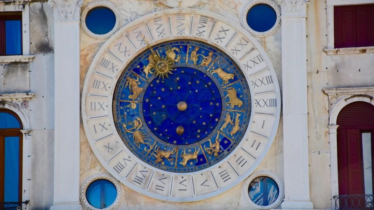 Ζώδια (28/8-3/9): «Το μπλε φεγγάρι του Αυγούστου την τελευταία μέρα του μήνα...» - Νευρικότητα και ταραχή φέρνει η Πανσέληνος