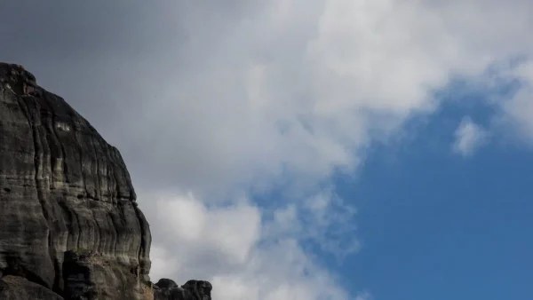 Καιρός 29/8: Πτώση θερμοκρασίας και σποραδικές καταιγίδες - Ποιες περιοχές επηρεάζονται;